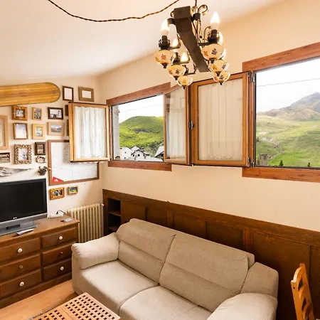 - Admite Mascotas アパート