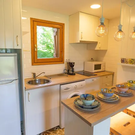 - Admite Mascotas アパート *